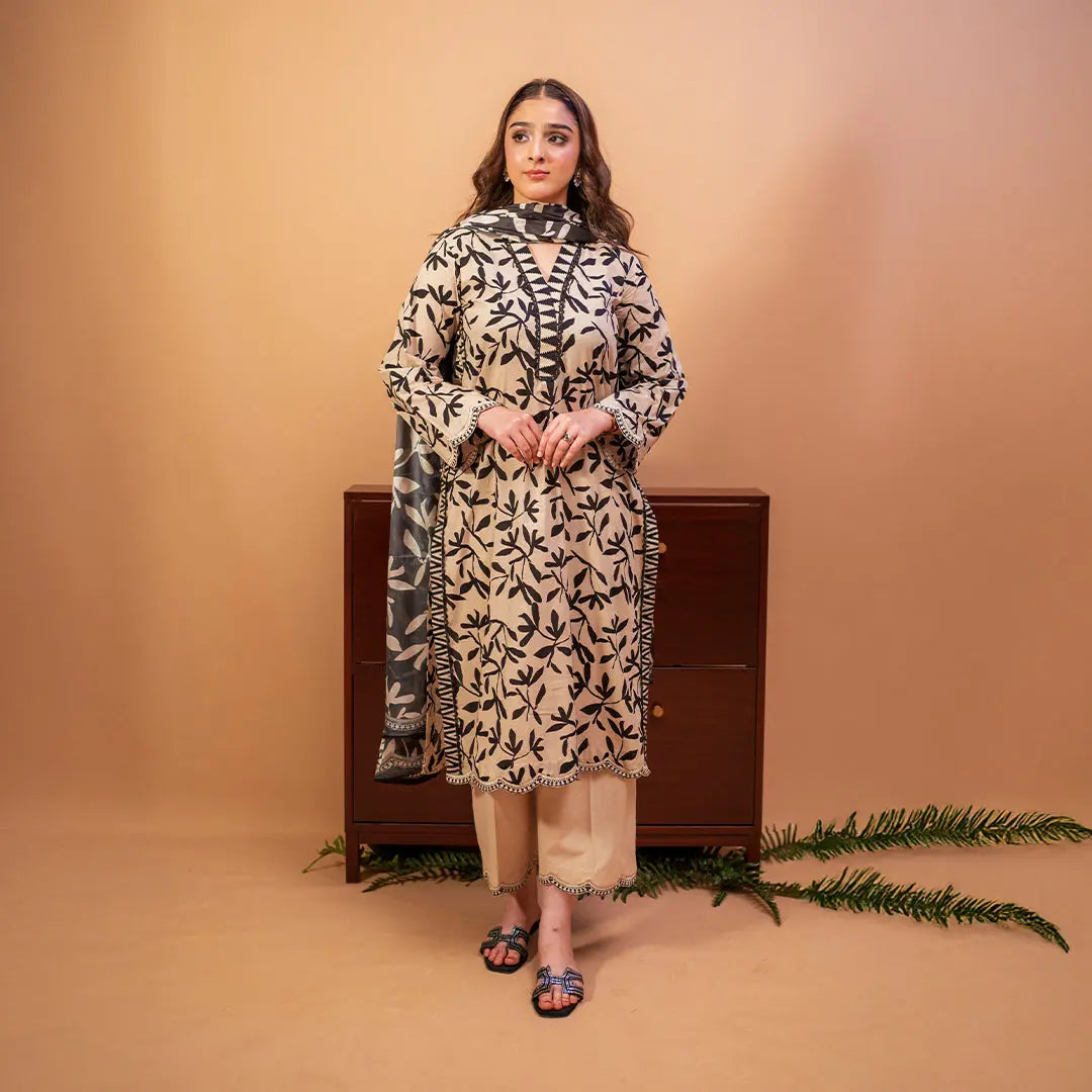 Black and Beige Dehmar