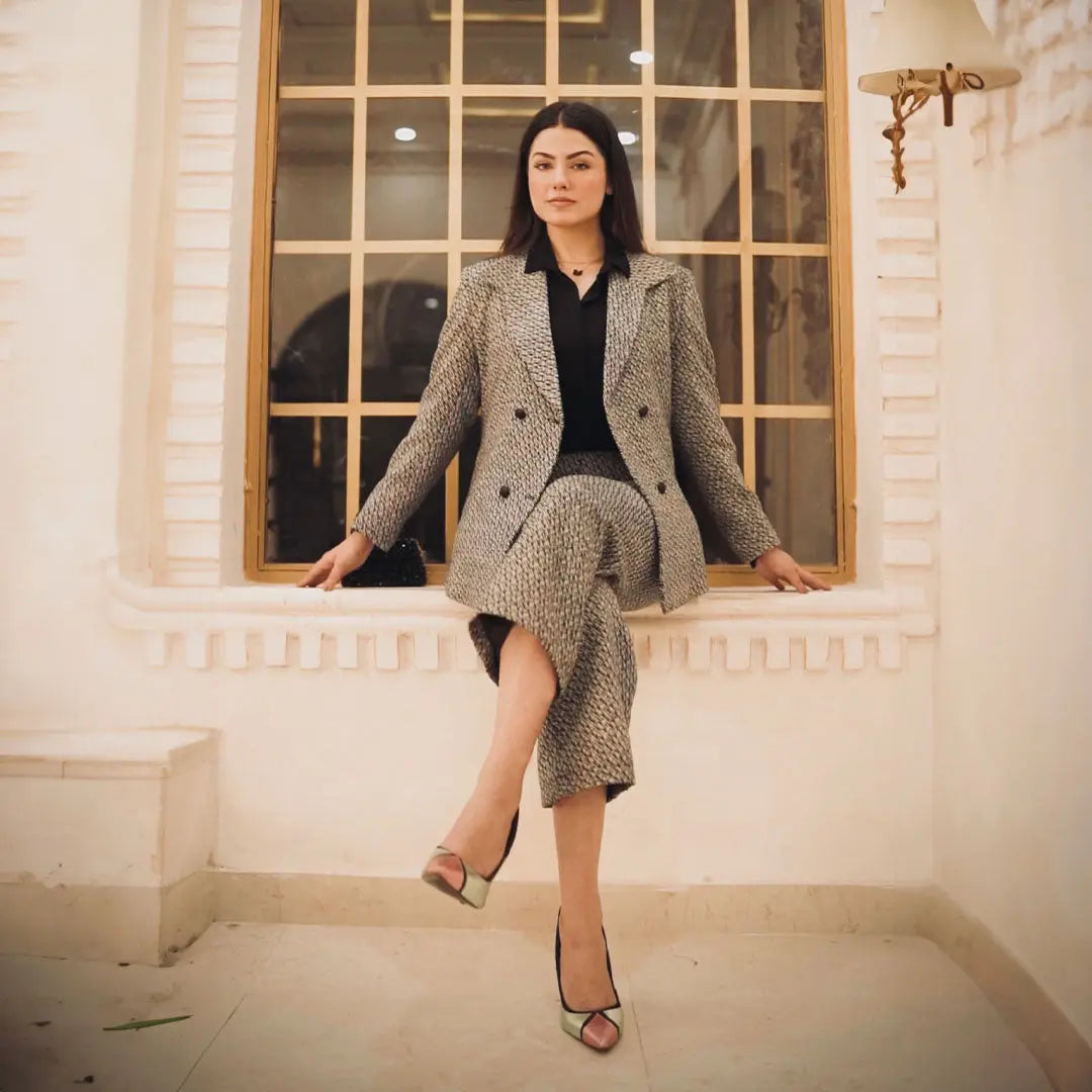 Silver Lining Power Suit Dehmar